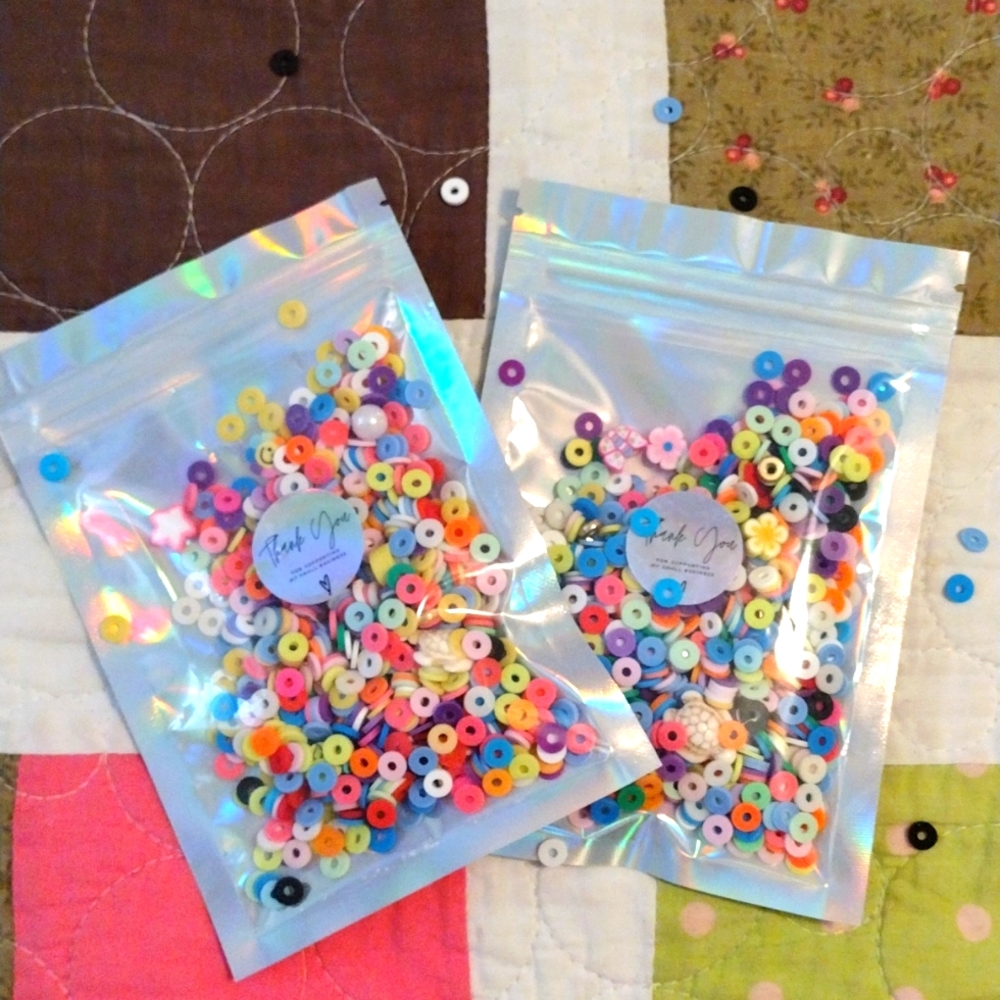 Mixed bead confetti